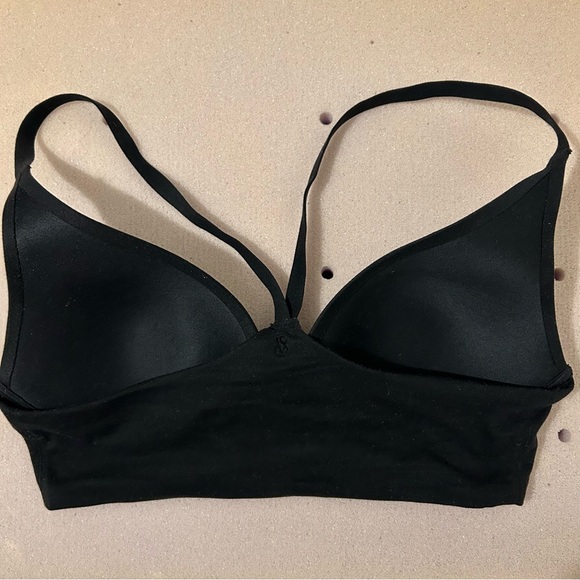 Victoria’s Secret Bra - Picture 2 of 3
